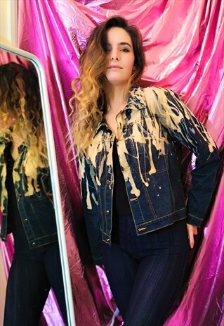 VINTAGE UPCYCLED BLEACHED SLIM CUT DENIM JACKET