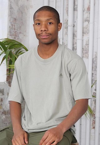 VINTAGE ADIDAS CHEST LOGO T-SHIRT GREEN