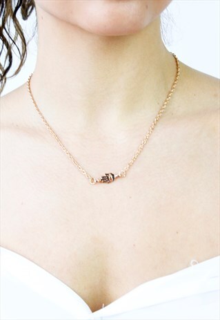 GOLD HAMSA HAND STATEMENT NECKLACE