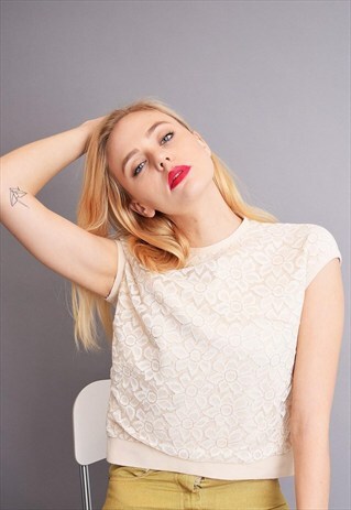 CUTE VINTAGE 70'S MOD LACE FLORAL PATTERN CREAM PARTY TOP