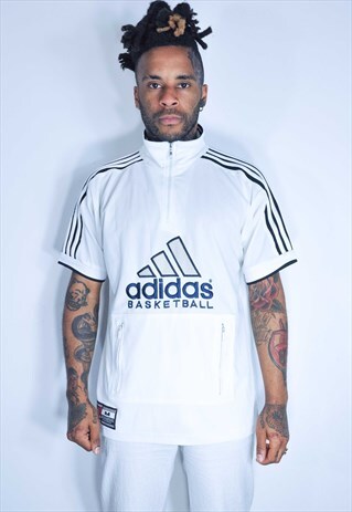 ADIDAS VINTAGE T SHIRT