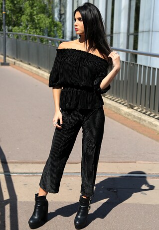 OFF-THE-SHOULDER VELVET TWIN SET