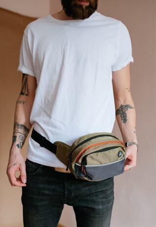 VINTAGE 90'S FESTIVAL HIKING BUM BAG