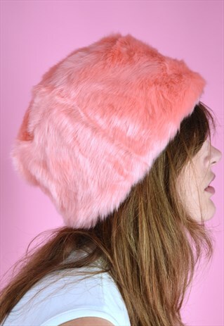 VINTAGE INSPIRED 90S FURRY HAT SKI PEACH SALMON PINK