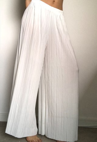 WHITE LIGHTWEIGHT FLAIRED TROUSERS