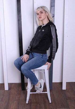 VINTAGE 90S ADIDAS TRACK JACKET. BRANDED SPORTSWEAR.