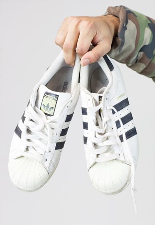 VINTAGE ADIDAS SUPERSTAR TRAINERS