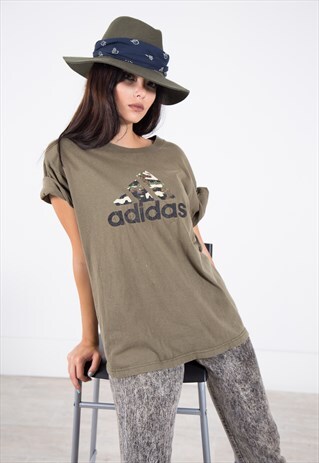 VINTAGE 90S ADIDAS SPORT T-SHIRT / S0377