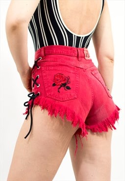Vintage cut-off shorts in red lace up super frayed