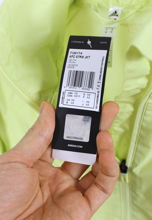 garment image