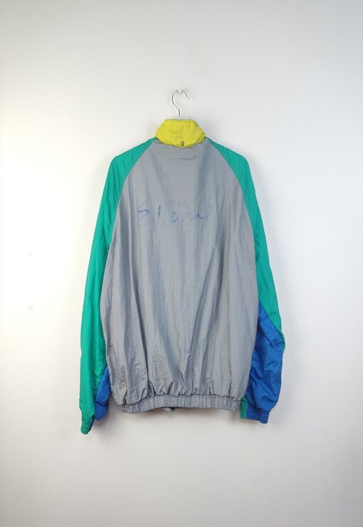 garment image