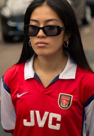 RETRO NIKE ARSENAL 1996-98 JVC HOME KIT IN RED AND WHITE