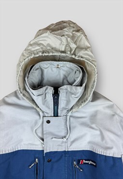 90s Berghaus Coat Fold away hood Draw sting waist 