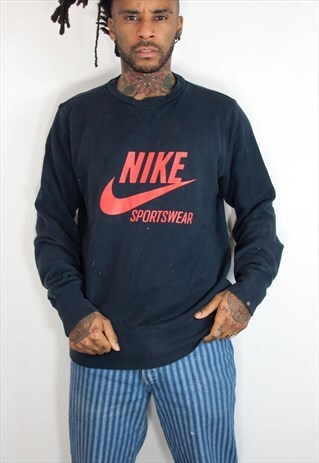 VINTAGE NIKE LOGO SWEATER