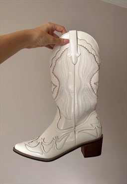 White Embroidered Western Cowboy Boots