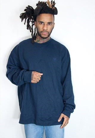 EMBROIDED CHAMPION SWEATSHIRT
