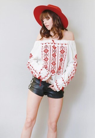 VINTAGE 1970'S WHITE & RED EMBROIDERED HIPPY BOHO TOP