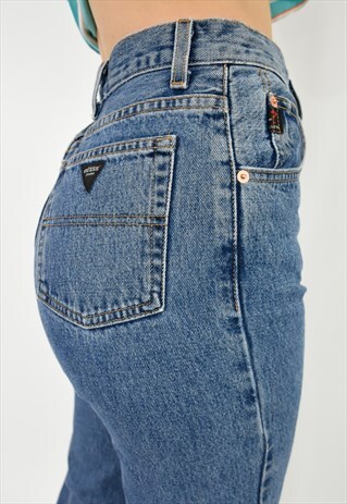 HIGH WAISTED GUESS JEANS