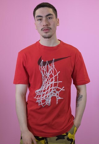 VINTAGE NIKE T SHIRT
