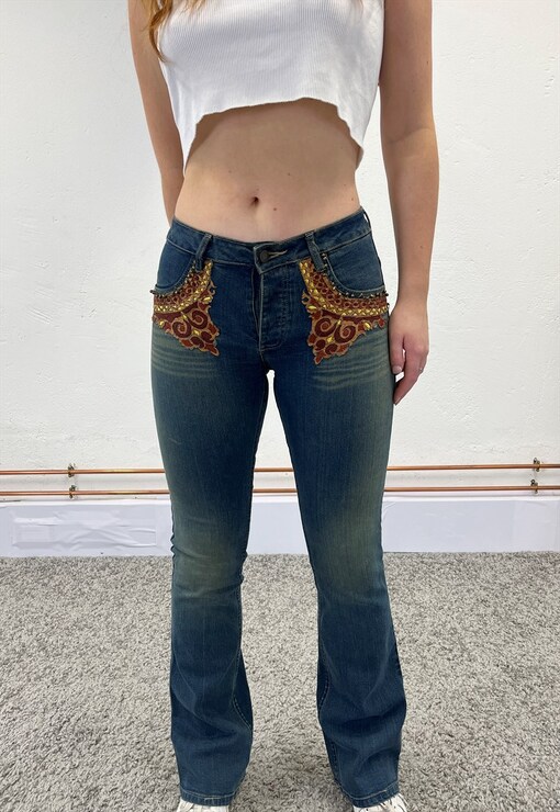 garment image