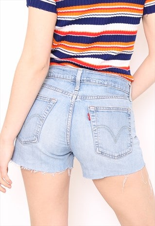 VINTAGE 90S LEVI'S FRAYED DENIM SHORTS