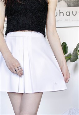 80s vintage 90s aesthetic white Adidas pleated mini skirt