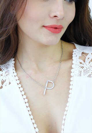 SILVER LETTER 'P' MONOGRAM CHAIN NECKLACE
