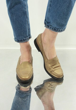 VINTAGE 80' BEAUTIFUL CUTE GOLD LOAFERS