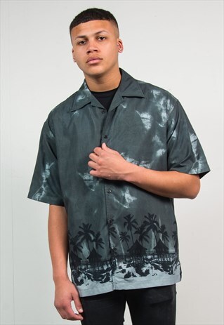 VINTAGE HAWAIIAN SHIRT