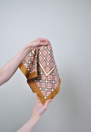 CUTE PLAID SHAWL, VINTAGE CHECK BEIGE HAIR SCARF, 90S WOMEN