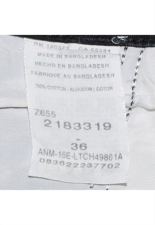 garment image