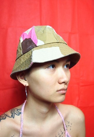 CAMEO BUCKET HAT