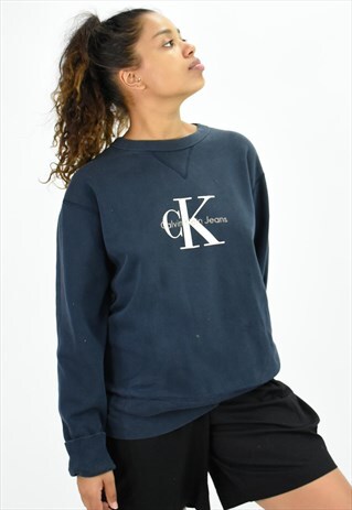 VINTAGE CALVIN KLEIN SWEATER