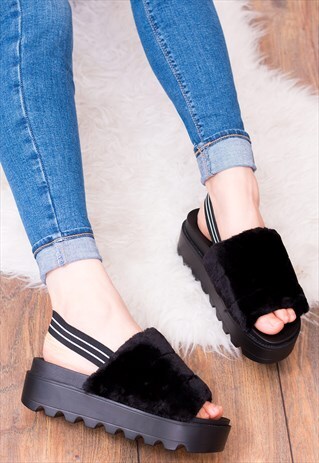 FUR STYLE CHUNKY SLIDERS IN BLACK LEATHER STYLE - SALAMANCA