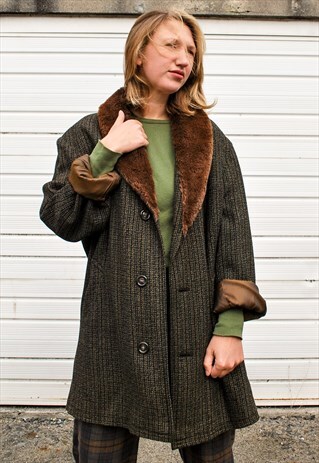 VINTAGE TWEED FAUX FUR COLLAR COAT