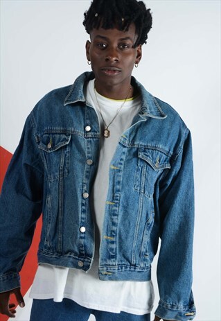 WRANGLER DENIM JACKET IN BLUE.