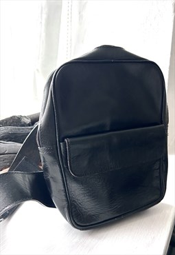 Vintage 90s Black Minimal Backpack 