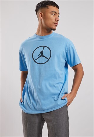 VINTAGE NIKE T-SHIRT