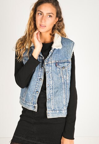 VINTAGE 80S LEVIS WINTER DENIM WAISTCOAT / R134