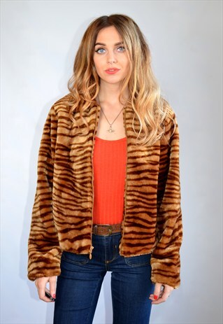 VINTAGE 90S ORANGE TIGER PRINT FAUX FUR JACKET