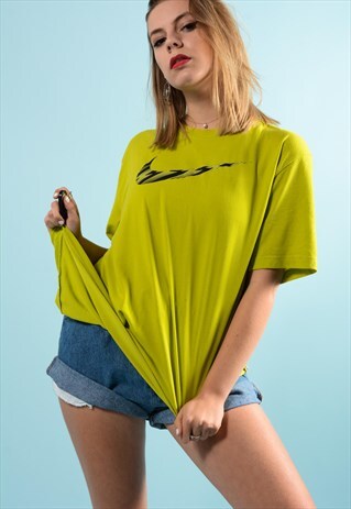 RETRO GREEN NIKE SWOOSH T-SHIRT