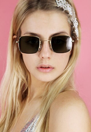 VINTAGE INSPIRED Y2K SQUARE BLACK SUNGLASSES GOLD FRAME