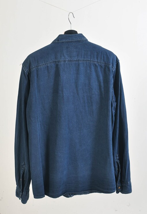 garment image