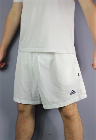 VINTAGE ADIDAS SHORTS IN WHITE WITH POCKETS, EMBROIDERED LOG