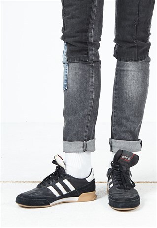 VINTAGE BLACK ADIDAS TRAINERS