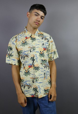 YELLOW HAWAIIAN SURFER PATTERNED SHORT SLEEVED SHIRT