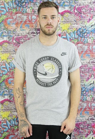 VINTAGE 90S NIKE T-SHIRT. UNISEX
