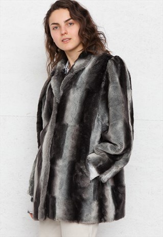 VINTAGE GREY FAUX FUR COAT