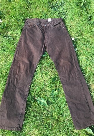 dark brown levi jeans