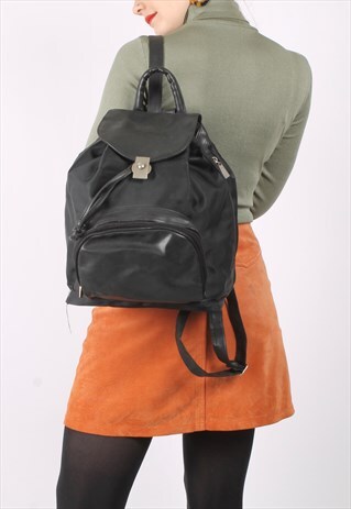 VINTAGE 90S SHINY CANVAS SLOUCHY BACKPACK IN BLACK